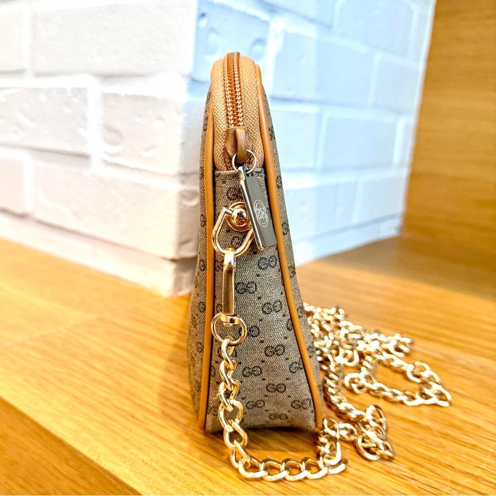 Gucci Authentic Vintage Micro Monogram Crossbody … - image 4